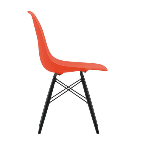 Cadeira Eames em Plástico DSW / Base Maple Preto